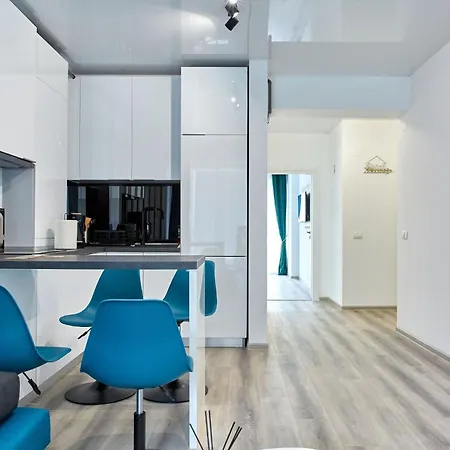 Apartment Tomis 2 *