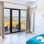 Tomis 2 Mamaia Nord Apartment Navodari