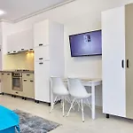 Tomis 2 Mamaia Nord Apartment Navodari